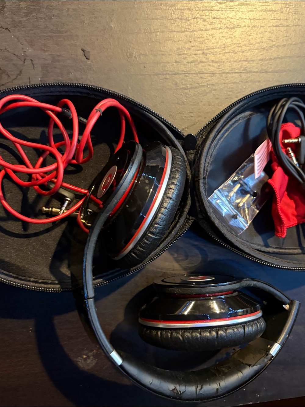 Beats By Dr. Dre Studio (Wired) with Carrying Case - Black